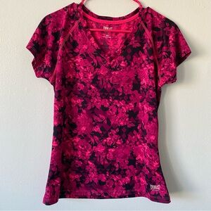 🌻BOGO 50% Off🌻 Everlast sport tee